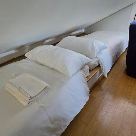 Casa Brianza, Con Vista Апартаменты *