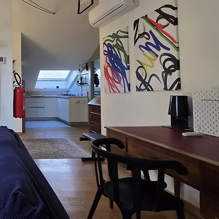 Casa Brianza, Con Vista *