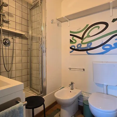 Casa Brianza, Con Vista Turin